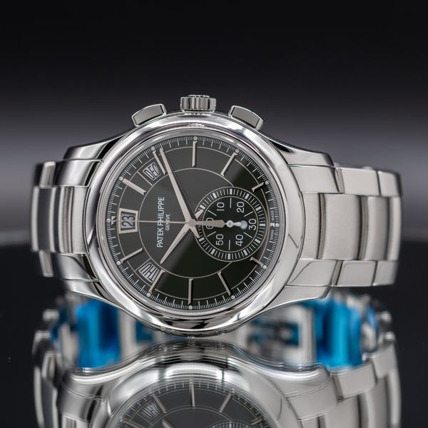 Patek Philippe Complications 5905/1A-001